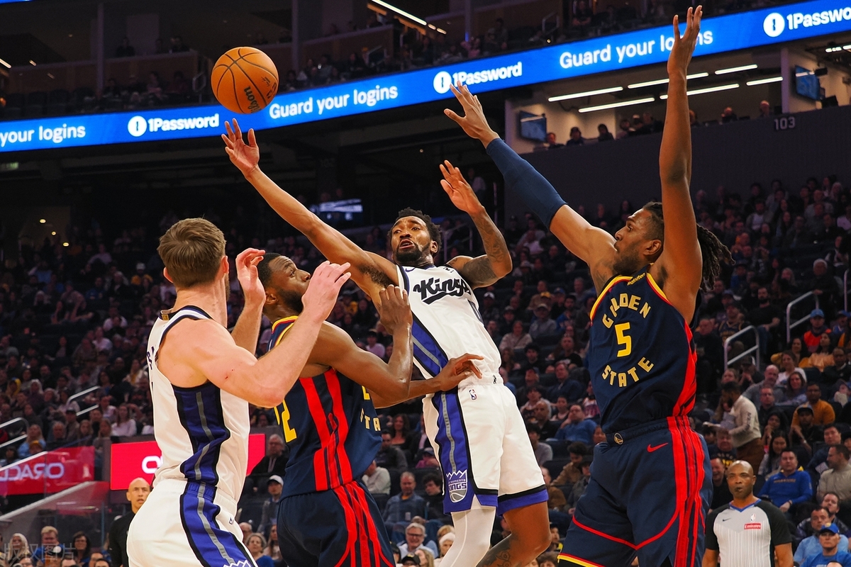 赵继伟复出首秀出彩,国际米兰主场大胜新疆男篮,豪取5连胜 赵继伟复出首秀出彩,国际米兰主场大胜新疆男篮,豪取5连胜